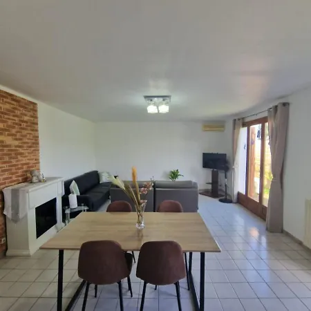 Σπίτι διακοπών Maison Avec Jardin Et Garage